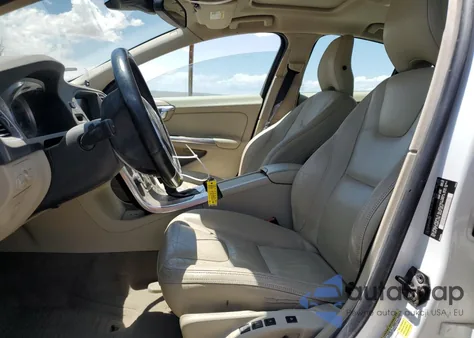 2013 Volvo S60 T5 z USA, uszkodzony, nr VIN YV1612FH7D2191517